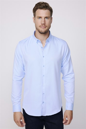 Erkek Slim Fit Dar Kesim Uzun Kollu Pamuklu Oxford Doku Kolay Ütülenebilir Mavi Düğmeli Yaka Gömlek