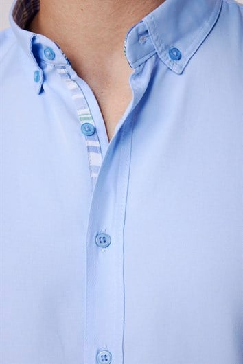 Erkek Slim Fit Dar Kesim Uzun Kollu Pamuklu Oxford Doku Kolay Ütülenebilir Mavi Düğmeli Yaka Gömlek