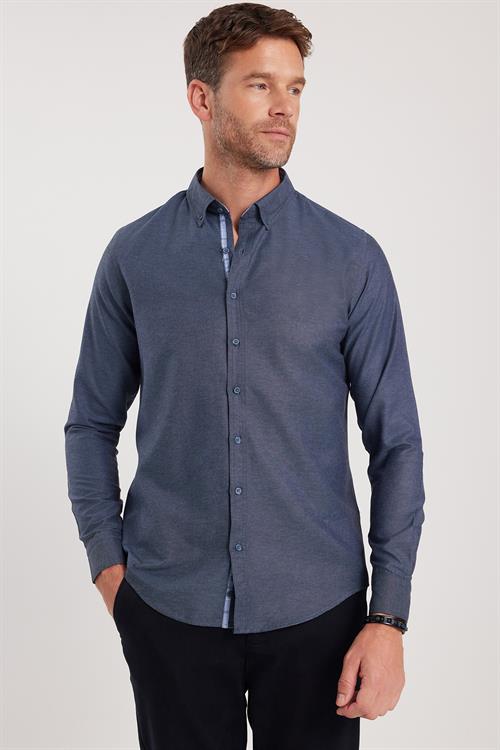 Erkek Slim Fit Dar Kesim Uzun Kollu Pamuklu Oxford Doku Kolay Ütülenebilir Mavi Düğmeli Yaka Gömlek