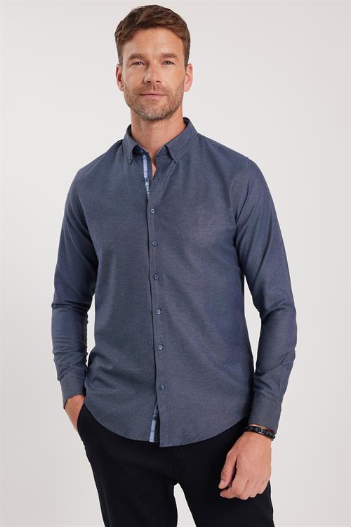 Erkek Slim Fit Dar Kesim Uzun Kollu Pamuklu Oxford Doku Kolay Ütülenebilir Mavi Düğmeli Yaka Gömlek
