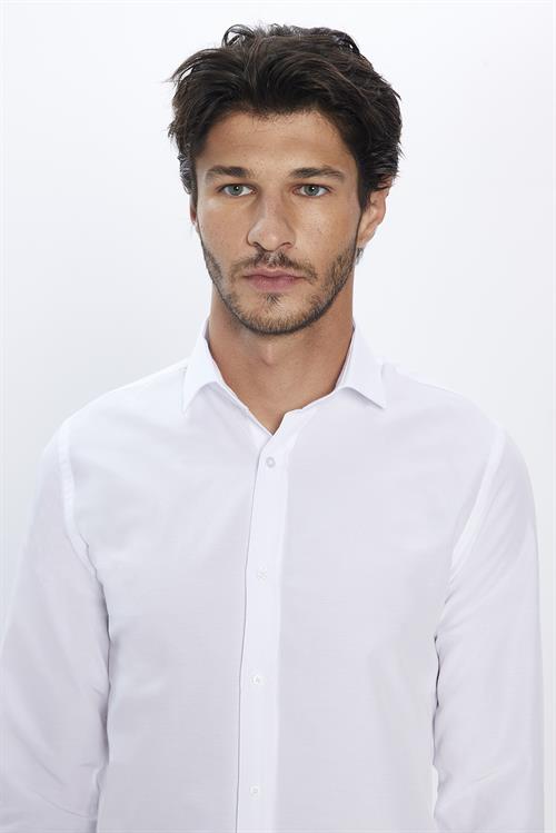 Slim Fit Uzun Kollu Pamuklu Kolay Ütü Beyaz Erkek Gömlek