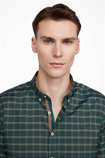 Slim Fit Uzun Kollu Düğmeli Yaka Kareli Pamuklu Kolay Ütü Erkek Gömlek