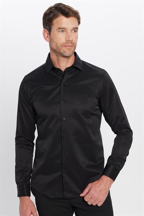 Erkek Slim Fit Dar Kesim Pamuklu Düz Siyah Gömlek
