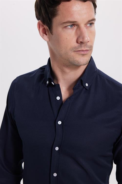Slim Fit Uzun Kollu Düğmeli Yaka Pamuklu Kolay Ütü Düz Erkek Gömlek