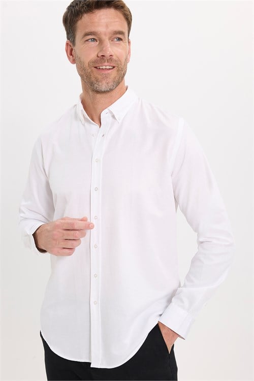 Erkek Slim Fit Dar Kesim Uzun Kollu Pamuklu Kolay Ütülenebilir Beyaz Düğmeli Yaka Gömlek