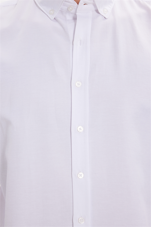 Erkek Slim Fit Dar Kesim Uzun Kollu Pamuklu Kolay Ütü Beyaz Düğmeli Yaka Gömlek