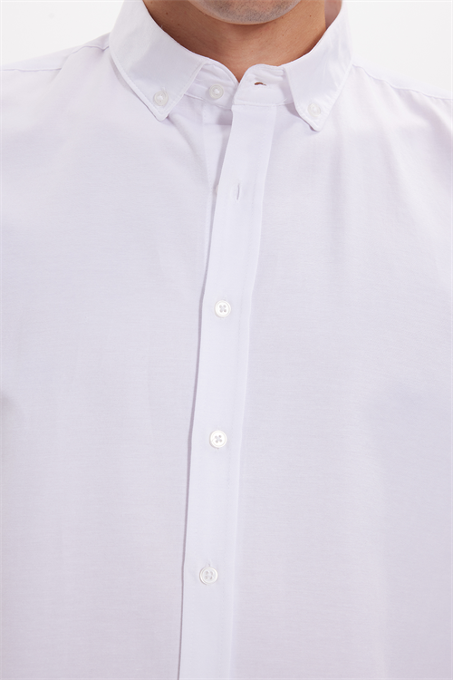 Erkek Slim Fit Dar Kesim Uzun Kollu Pamuklu Kolay Ütü Beyaz Düğmeli Yaka Gömlek