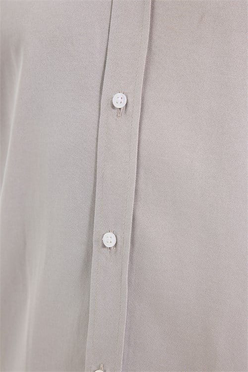 Erkek Slim Fit Dar Kesim Pamuklu Kolay Ütülenebilir Gri Düğmeli Yaka Gömlek