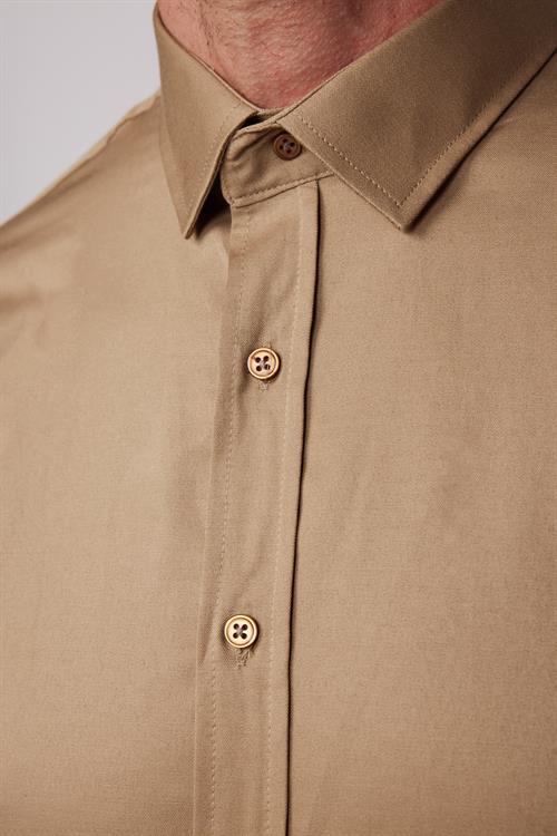 Slim Fit Uzun Kollu Likralı Düz Pamuk Saten Erkek Kahve Gömlek