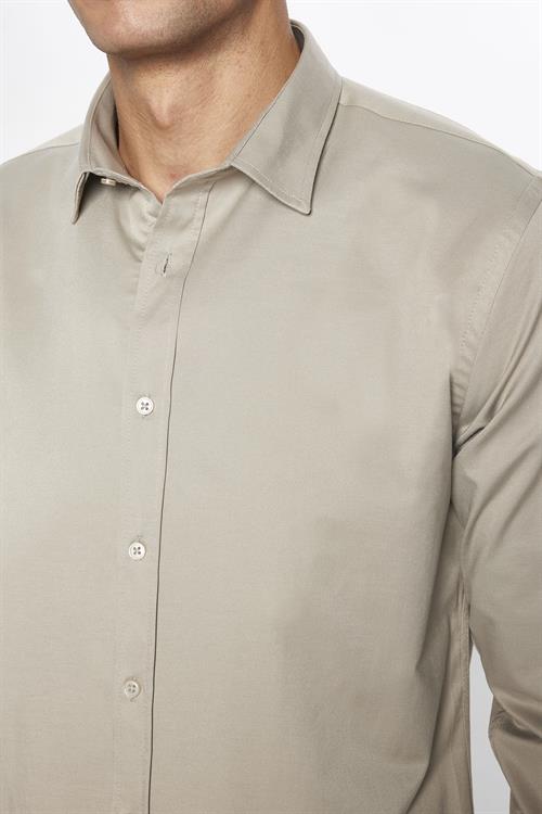 Erkek Slim Fit Dar Kesim Uzun Kollu Pamuklu Saten Taş Renk Gömlek