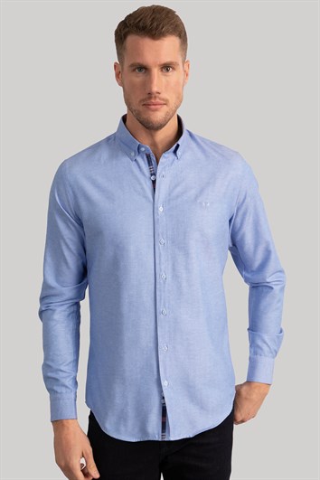 Erkek Slim Fit Dar Kesim Uzun Kollu Pamuklu Oxford Doku Kolay Ütülenebilir Mavi Düğmeli Yaka Gömlek