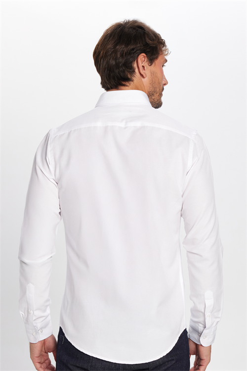Erkek Slim Fit Dar Kesim Uzun Kollu Pamuklu Oxford Doku Kolay Ütülenebilir Beyaz Düğmeli Yaka Gömlek