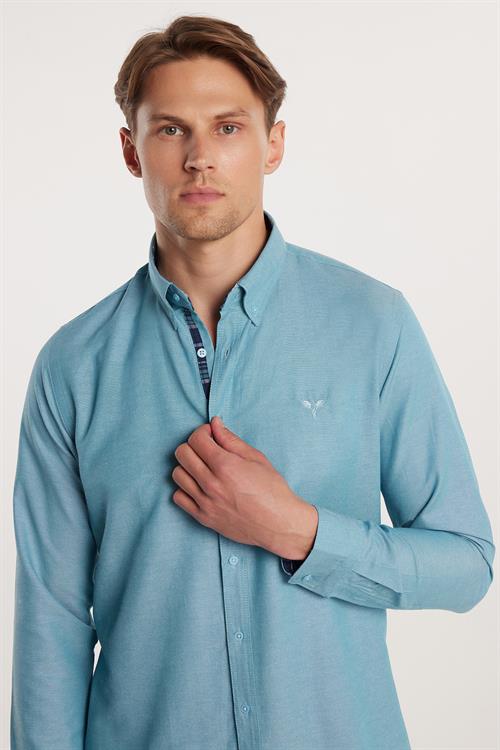 Erkek Slim Fit Dar Kesim Uzun Kollu Pamuklu Oxford Doku Petrol Renk Düğmeli Yaka Gömlek