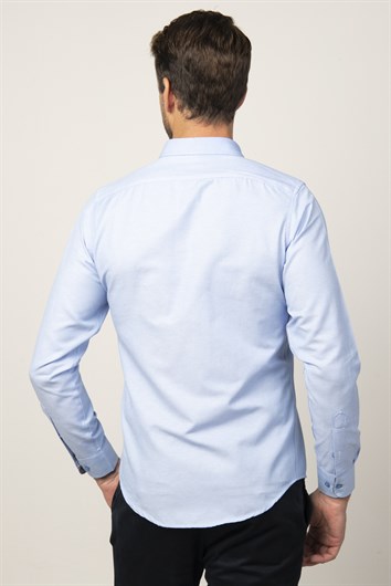 Erkek Slim Fit Dar Kesim Uzun Kollu Pamuklu Oxford Doku Kolay Ütülenebilir Mavi Düğmeli Yaka Gömlek