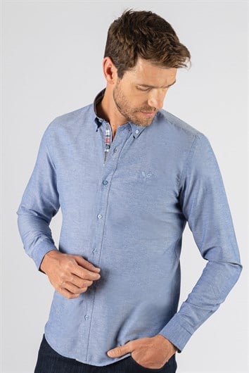 Erkek Slim Fit Dar Kesim Uzun Kollu Pamuklu Oxford Doku Kolay Ütülenebilir Mavi Düğmeli Yaka Gömlek