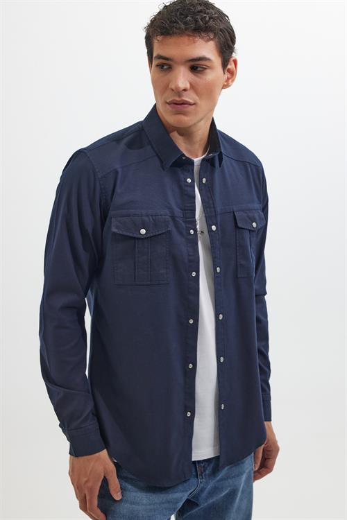 Erkek Slim Fit Uzun Kollu Spor Yaka Yıkamalı Çift Cepli Armürlü Denim Kot Lacivert Gömlek