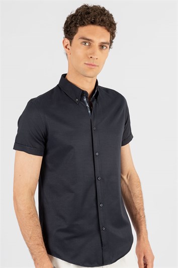 Erkek Slim Fit Dar Kesim Kısa Kollu Pamuklu Oxford Doku Lacivert Düğmeli Yaka Gömlek