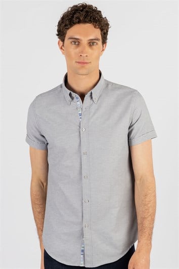 Erkek Slim Fit Dar Kesim Kısa Kollu Pamuklu Oxford Doku Kolay Ütülenebilir Gri Düğmeli Yaka Gömlek