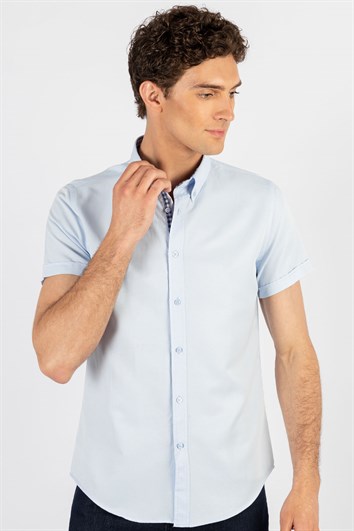 Erkek Slim Fit Dar Kesim Kısa Kollu Pamuklu Oxford Doku Kolay Ütülenebilir Mavi Düğmeli Yaka Gömlek