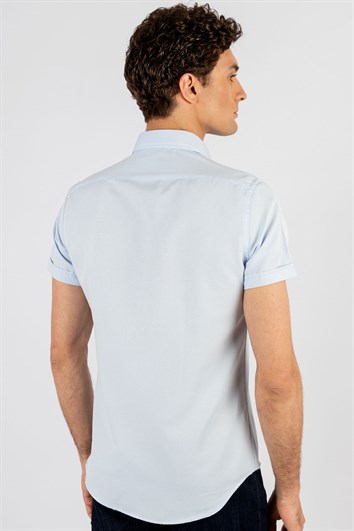 Erkek Slim Fit Dar Kesim Kısa Kollu Pamuklu Oxford Doku Kolay Ütülenebilir Mavi Düğmeli Yaka Gömlek