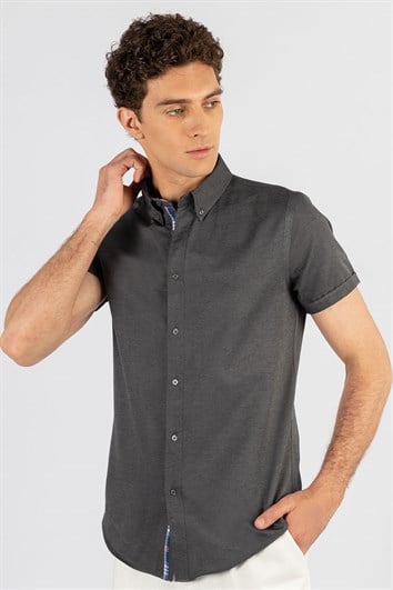 Erkek Slim Fit Dar Kesim Kısa Kollu Pamuklu Oxford Doku Kolay Ütülenebilir Gri Düğmeli Yaka Gömlek