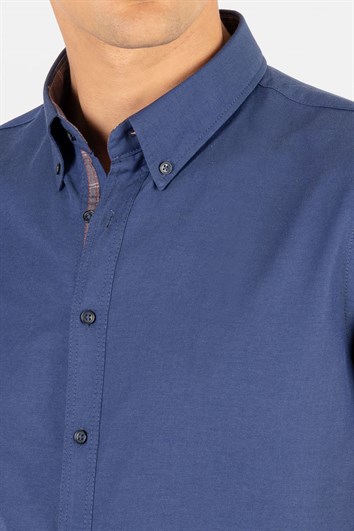 Erkek Slim Fit Dar Kesim Kısa Kollu Pamuklu Oxford Doku İndigo Düğmeli Yaka Gömlek