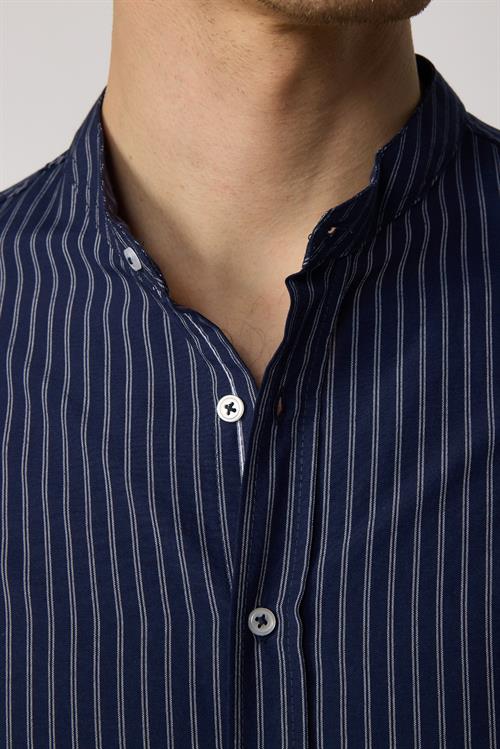 Slim Fit Uzun Kollu Hakim Yaka Pamuklu Kolay Ütü Çizgili Erkek Lacivert Gömlek