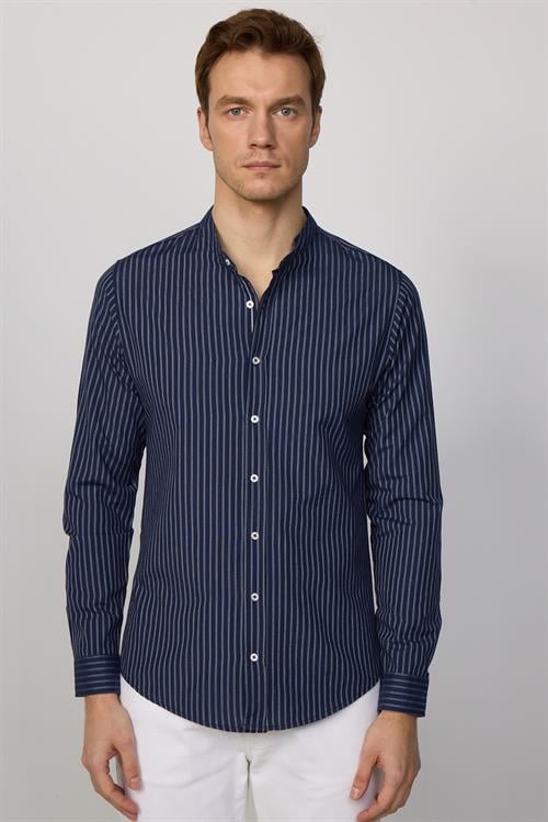 Slim Fit Uzun Kollu Hakim Yaka Pamuklu Kolay Ütü Çizgili Erkek Lacivert Gömlek