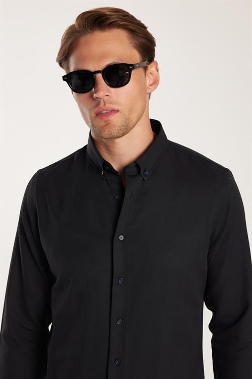 Slim Fit Uzun Kollu Düğmeli Yaka Pamuklu Kolay Ütü Düz Erkek Gömlek