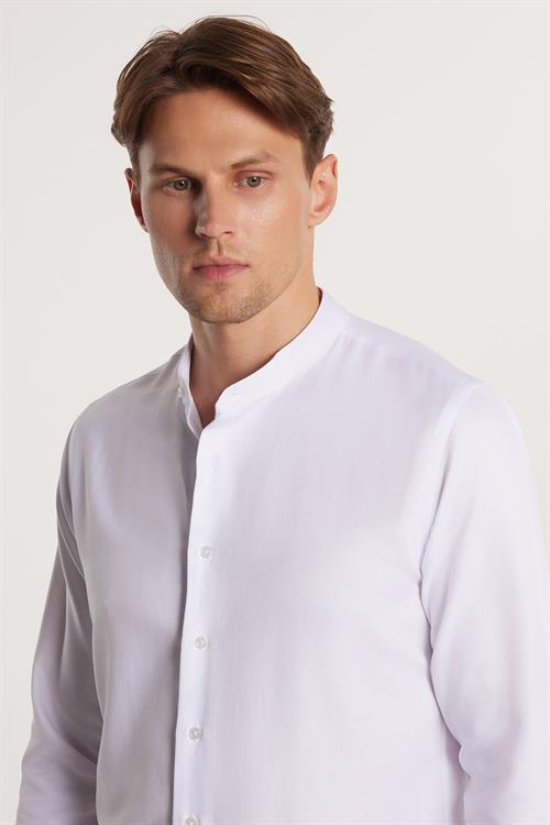 Erkek Slim Fit Dar Kesim Uzun Kollu Pamuklu Beyaz Hakim Yaka Gömlek