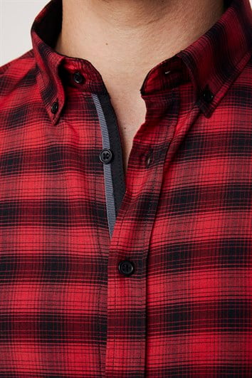Erkek Slim Fit Dar Kesim Uzun Kollu Pamuklu Kolay Ütü Kareli Düğmeli Yaka Gömlek