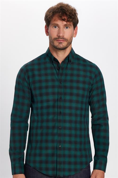 Erkek Slim Fit Dar Kesim Uzun Kollu Pamuklu Kolay Ütü Kareli Düğmeli Yaka Gömlek