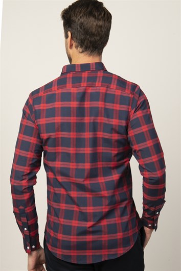 Erkek Slim Fit Dar Kesim Uzun Kollu Pamuklu Kolay Ütü Kareli Düğmeli Yaka Gömlek