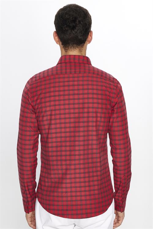 Erkek Slim Fit Dar Kesim Uzun Kollu Pamuklu Kolay Ütü Kareli Düğmeli Yaka Gömlek