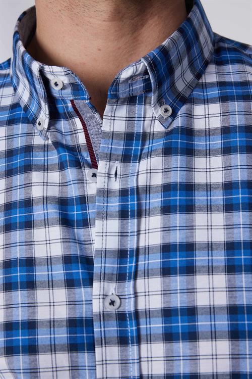 Erkek Slim Fit Dar Kesim Uzun Kollu Pamuklu Kolay Ütü Kareli Düğmeli Yaka Gömlek