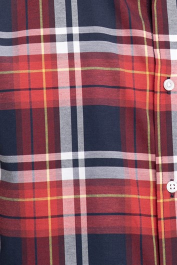 Erkek Slim Fit Dar Kesim Uzun Kollu Pamuklu Kolay Ütü Kareli Düğmeli Yaka Gömlek