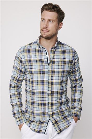 Erkek Slim Fit Dar Kesim Uzun Kollu Pamuklu Kolay Ütü Kareli Düğmeli Yaka Gömlek