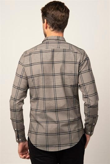 Erkek Slim Fit Dar Kesim Uzun Kollu Pamuklu Kolay Ütü Kareli Düğmeli Yaka Gömlek