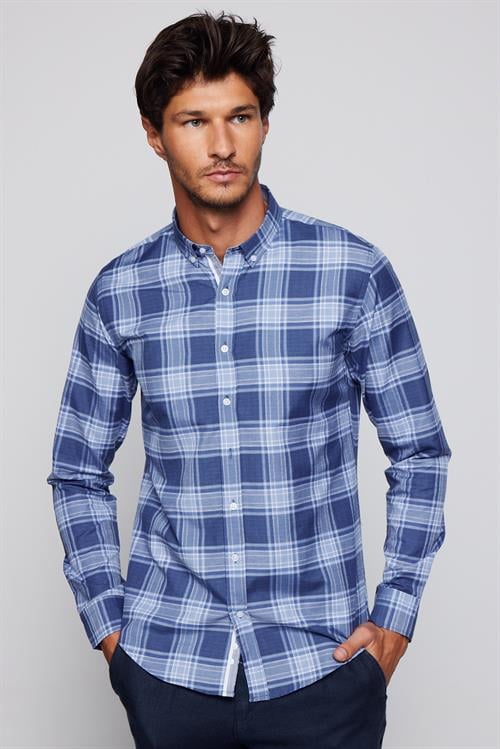 Erkek Slim Fit Dar Kesim Uzun Kollu Pamuklu Kolay Ütü Kareli Düğmeli Yaka Gömlek
