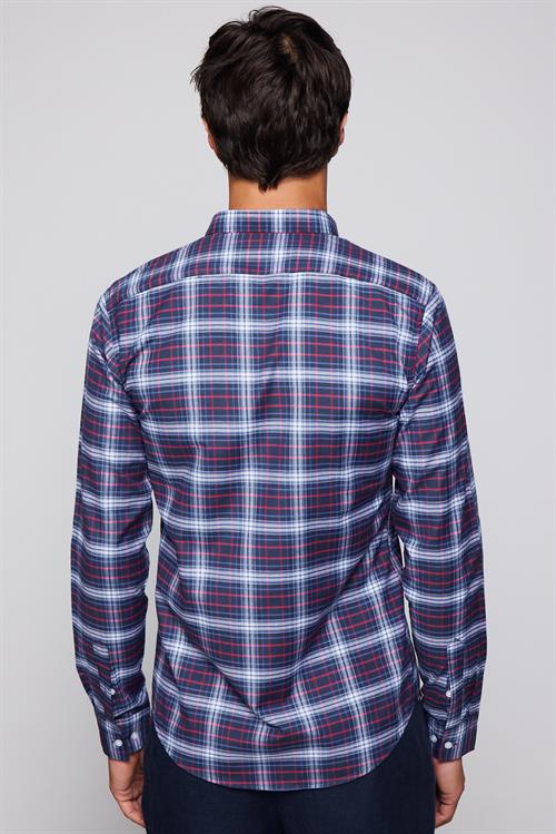 Erkek Slim Fit Dar Kesim Uzun Kollu Pamuklu Kolay Ütü Kareli Düğmeli Yaka Gömlek