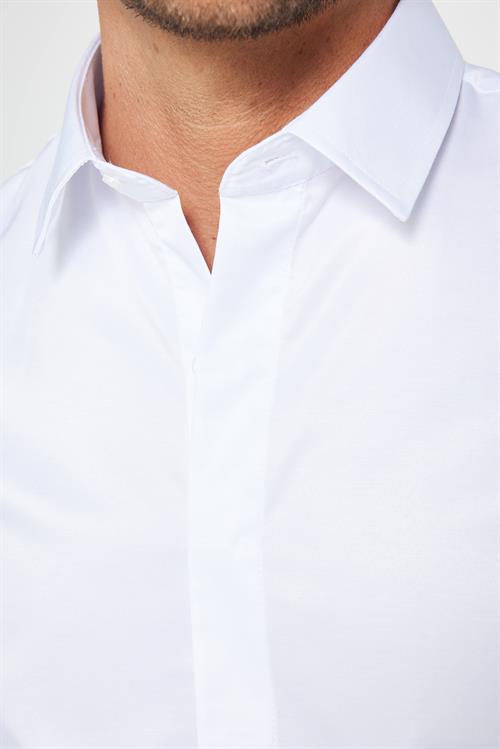 Slim Fit Uzun Kollu Gizli Pat Sırtı Körüklü Düz Erkek Beyaz Gömlek