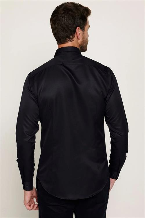 2li Paket Siyah-Beyaz Slim Fit Kolay Ütü Teri Emen Nefes Alan Doku Dört Mevsim Erkek Gömlek
