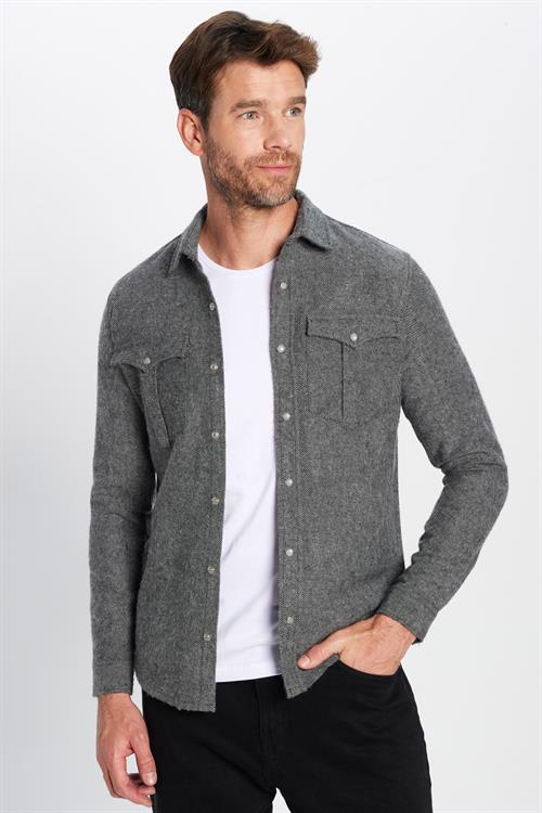 Erkek Slim Fit Dar Kesim Oduncu Çift Cepli Kapaklı Düz Gri Kışlık Gömlek