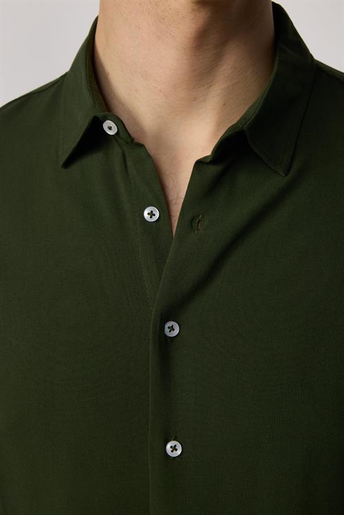 Slim Fit Uzun Kollu Dar Kesim Dökümlü Viskon Şık Haki Erkek Gömlek