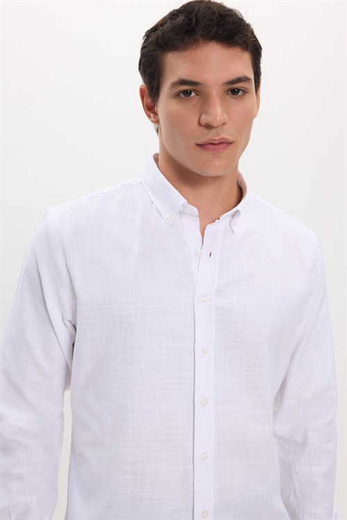 Erkek Slim Fit Dar Kesim %100 Pamuk Keten Doku Düğmeli Yaka Beyaz Gömlek