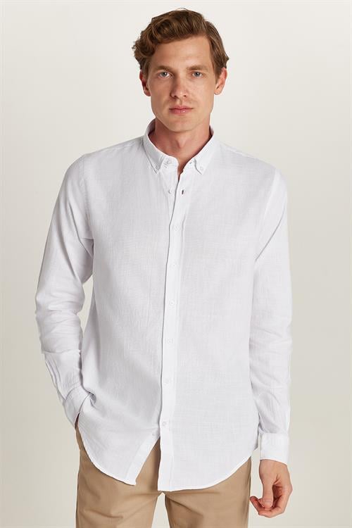 Erkek Slim Fit Dar Kesim %100 Pamuk Keten Doku Düğmeli Yaka Beyaz Gömlek