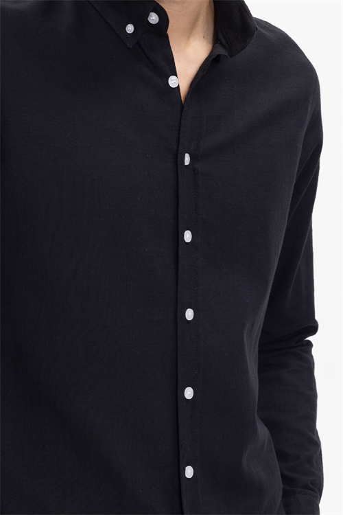 Erkek Slim Fit Dar Kesim %100 Pamuk Keten Doku Düğmeli Yaka Siyah Gömlek