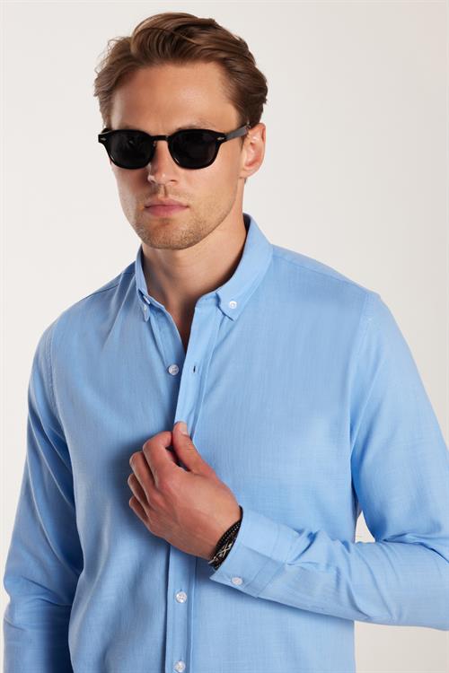 Erkek Slim Fit Dar Kesim %100 Pamuk Keten Doku Düğmeli Yaka Mavi Gömlek