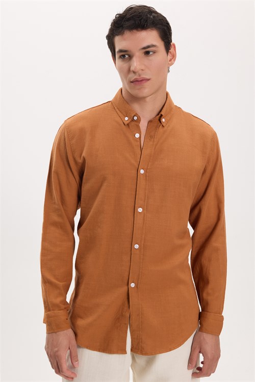 Erkek Slim Fit Dar Kesim %100 Pamuk Keten Doku Düğmeli Yaka Kiremit Renk Gömlek