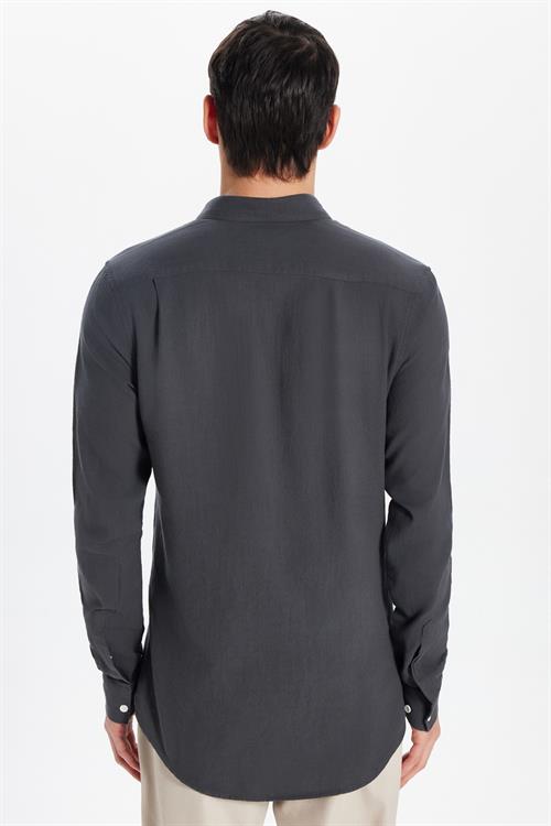 Erkek Slim Fit Dar Kesim %100 Pamuk Keten Doku Düğmeli Yaka Füme Gömlek